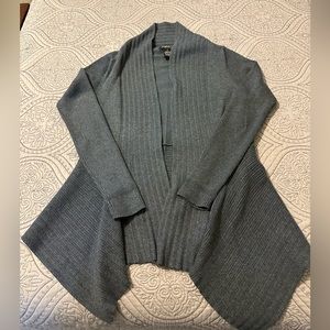 Women’s Sweater Size Small